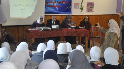 جامعة قناة السويس تنظم ندوات لتنمية قدرات طلاب مدارس الإسماعيلية 