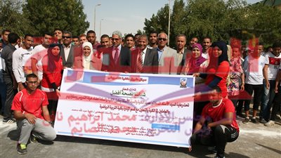 ماراثون رياضي لطلاب كلية التمريض بحضور رئيس جامعة جنوب الوادي