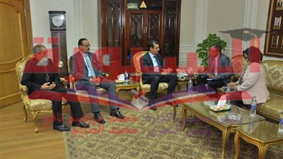 الدسوقي يستقبل المدير الإقليمي لبرنامج الأغذية العالمي بديوان محافظة أسيوط