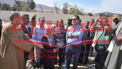 جولة لمحافظ أسيوط بقرى الزاوية ودرنكة 