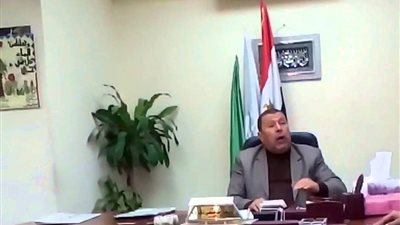 وكيل تعليم الاسكندرية يطمئن على الطلاب المصابين من تسرب غاز الكلور