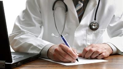 تعرف علي  شروط الحصول علي إجازة مرضية والأجر المستحق لها  