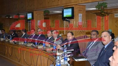 وفد أكاديمية ناصر العسكرية يستعرض التنمية الشاملة بالإسماعيلية