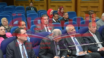 الهلالى يلتقى مديرى المديريات التعليمية وأولياء الأمور عبر الفيديو كونفرانس