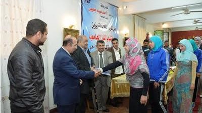 بالصور| رئيس جامعة أسيوط  يكرم الفائزين فى أسبوع المدن الجامعية 