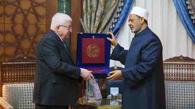 الإمام الأكبر في لقائه الرئيس العراقي: لن نسمح لأي فكر طائفي أو منحرف أن ينال من وحدة الأمة