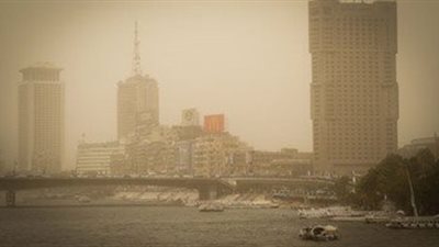 الآن.. رياح مثيرة للأتربة وأمطار غزيرة تجتاح القاهرة الكبرى