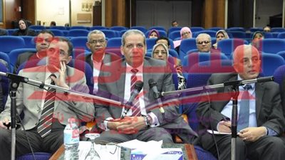 الهلالى يؤكد على عودة المعلمين الملحقين على وظائف إدارية للتدريس