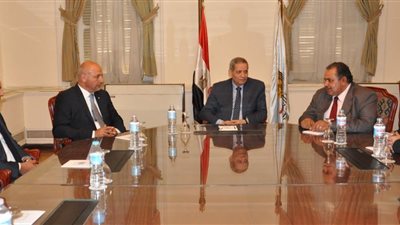 التعليم تبرئ 