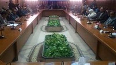 إنشاء مجلس للأمناء وخبراء التعليم الفنى ..وتفعيل دور المناهج التعليمية.. وإعادة تأهيل المعلم لمسايرة المناهج المتطورة