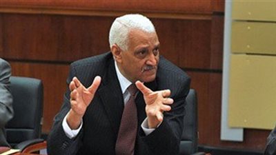 عاجل.. نقل محافظ السويس الى مستشفى الجلاء بالقاهرة بعد اصابته بذبحة صدرية