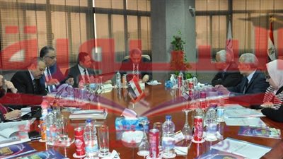 الهلالي يناقش خطة هيئة الأبنية التعليمية لتقليل الكثافات الطلابية