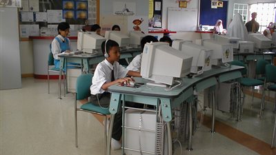 بسبب درجات الحرارة| تعليق الدارسة في أكثر من 800 مدرسة في ماليزيا