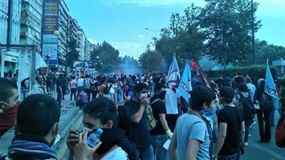 القبض على 19 طالبا خلال اشتباكات بجامعة أنقرة