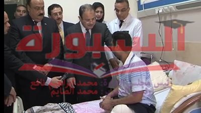 وزير الداخلية يتابع الحالة الصحية لرجال الشرطة بمستشفى الهيئة بالعجوزة