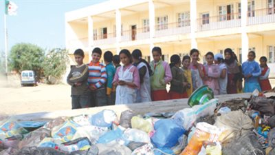 تعليم الاسكندرية يبدأ منظومة فصل القمامة من المنبع