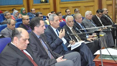 الهلالي: الالتزام بما تم تحديده للقراءة والاطلاع من المناهج الدراسية