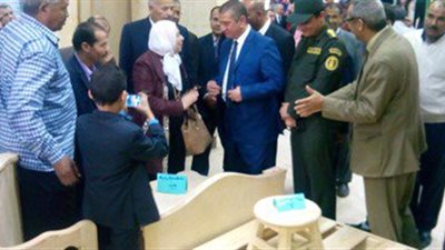 صرف مكافأة شهر للقائمين على معرض التعليم الفنى بكفر الشيخ