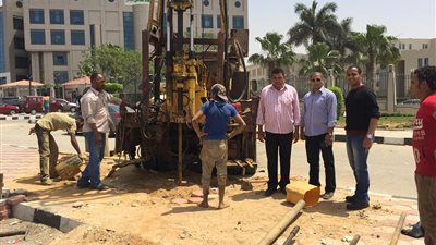 بالصور: جامعة مصر تبدأ في أنشاء كوبري مشاة علي امتداد 26 يوليو وتهديه لمدينة 6 أكتوبر