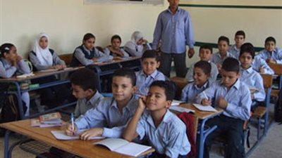 تدريب تلاميذ مدارس جرجا على أعمال الصيانة في سوهاج