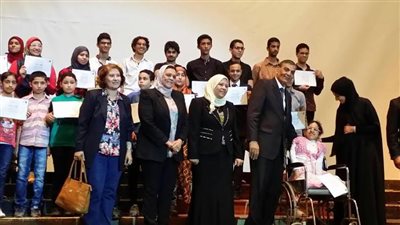 بالصور| التعليم تكرم الطلاب الفائزين فى مسابقة 