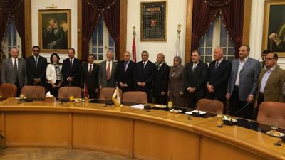 الجامعة الأمريكية تتعاون مع محافظة القاهرة  في مشروعات التنمية الحضرية  