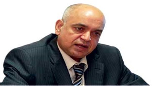 عمرو الاتربي 