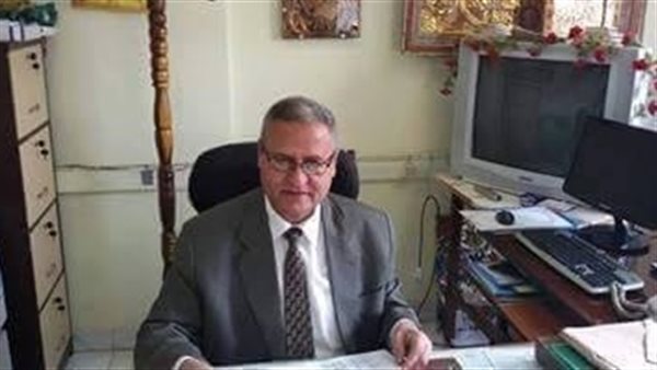 عزت محمود بيومى وكيل