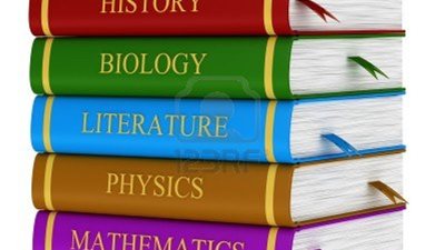 نائب برلمانى يطالب بوقف طباعة الكتاب المدرسى وتسليم لاب توب لكل طالب 