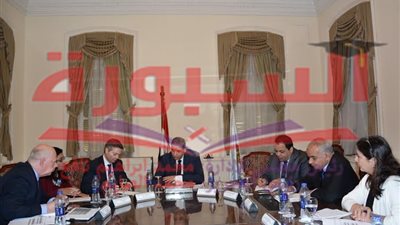 عاجل.. الهلالى يناقش خطوات مشروع تدريب المعلمين فى بريطانيا