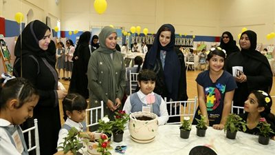  تعليم الامارات أطفال المدارس يرسمون مستقبل السعادة