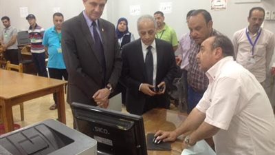  بالصور| الجيوشى يتابع الاستعدادات النهائية لامتحانات الدبلومات الفنية