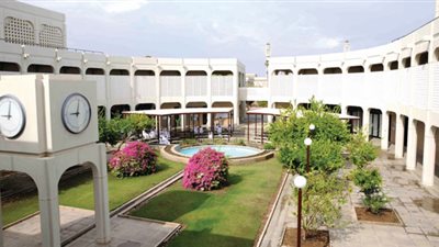 جامعة السلطان قابوس تعلن عن وظائف جديدة من المعيد الى الاستاذ.. وأخر موعد للتقديم 10 يونيو المقبل