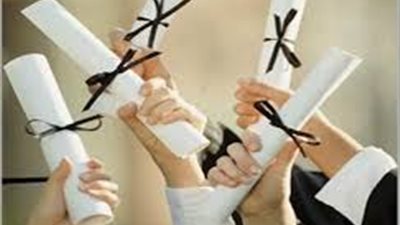 ابتدائية البحيرة تشهد تفوق البنات بالمراكز الاولى