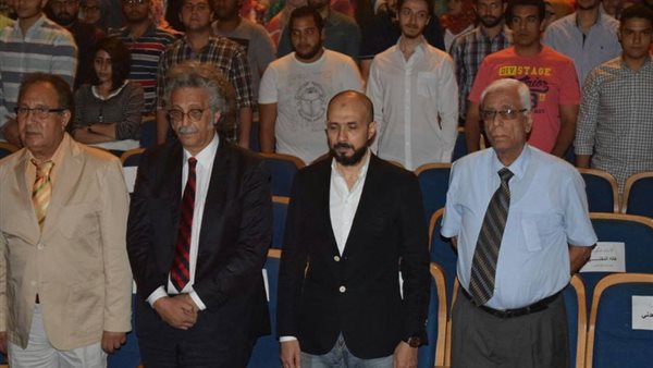 الطوخي ونقيب الاطباء