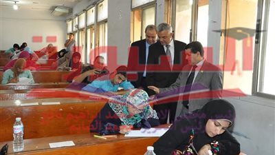 نائب رئيس لشئون التعليم والطلاب يتفقد امتحانات جامعة المنوفية ويشيد بآداء اللجان