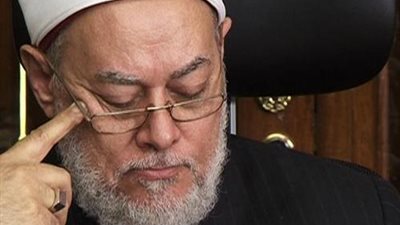 على جمعة: من أكل أو شرب فى نهار رمضان فصيامه باطل