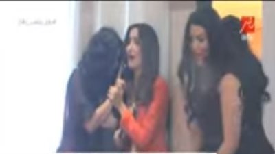 بالفيديو| شاهد صراخ وذعر غادة عادل أثناء احتراقها مع 