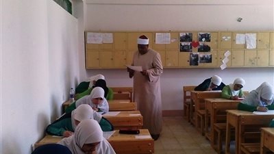 عاجل.. تسريب إجابة السؤال الثانى من امتحان مادة الحديث لطلاب الثانوية الأزهرية 