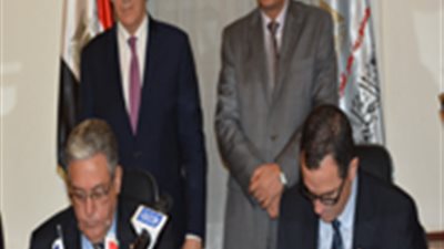 التعليم: تدريب الطلاب والمعلمين على الطرق التعليمية الجديدة وأحدث التقنيات بفرنسا