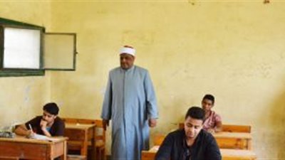 نشر إجابة السؤال الثالث لمادة الاحياء لطلاب العلمى بالثانوية الأزهرية