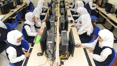 عاجل.. سلطنة عمان تعلن عن وظائف للمعلمين فى جميع التخصصات.. ننشر نص الاعلان