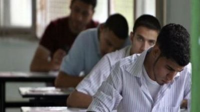 مدرس فيزياء: سؤال الدائرة الكهربية من خارج كتاب الوزارة