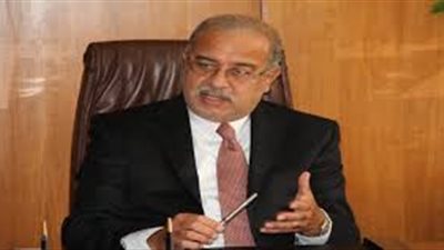 رئيس الوزراء يصل غرفة عمليات الثانوية العامة