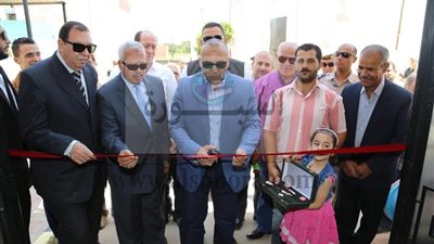 محافظ المنوفية يواصل افتتاحاته لمشروعات الصرف الصحي بشبين الكوم