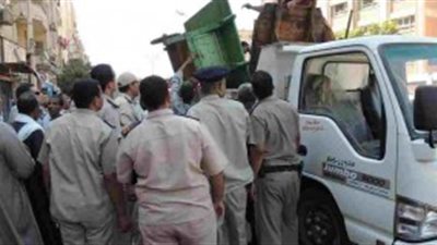 81 محضر وإزالة مرافق بحي شرق وغرب أسيوط