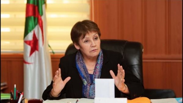 وزيرة التربية نورية