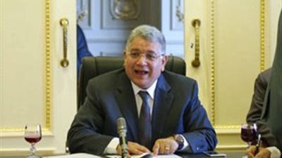 مشكلة الطلاب المغتربين على مائدة 