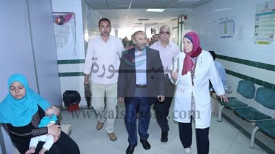 فى جولة مفاجئة لمركز ومدينة السادات.. محافظ المنوفية يحيل 146 موظفا للتحقيق