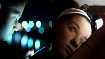 قد تصاب بالعمى.. احذروا استخدام الهواتف الذكية فى الظلام أو قبل النوم